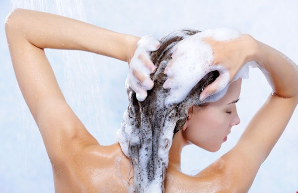 De voordelen en nadelen van dagelijks haar wassen